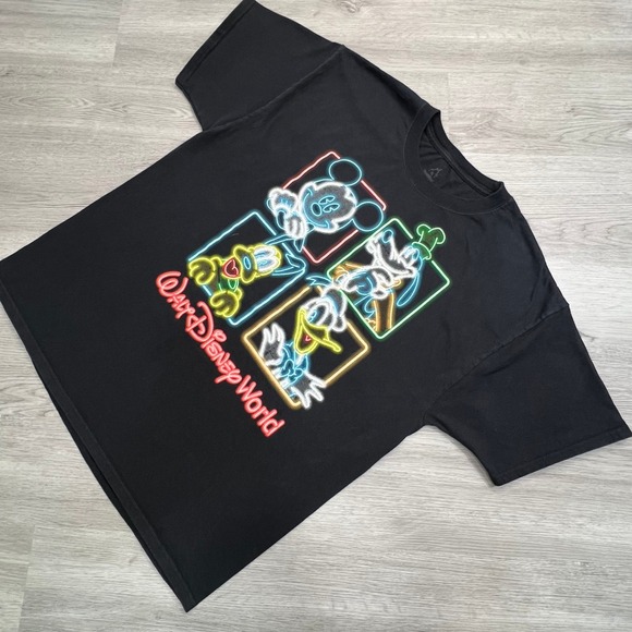 Walt Disney World Mickey Mouse Neon Graphic T-Shirt X-Large‎ Hanes - Picture 1 of 11